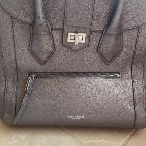 HENRI BENDEL | Silver Crome Bag - Picture 2 of 9
